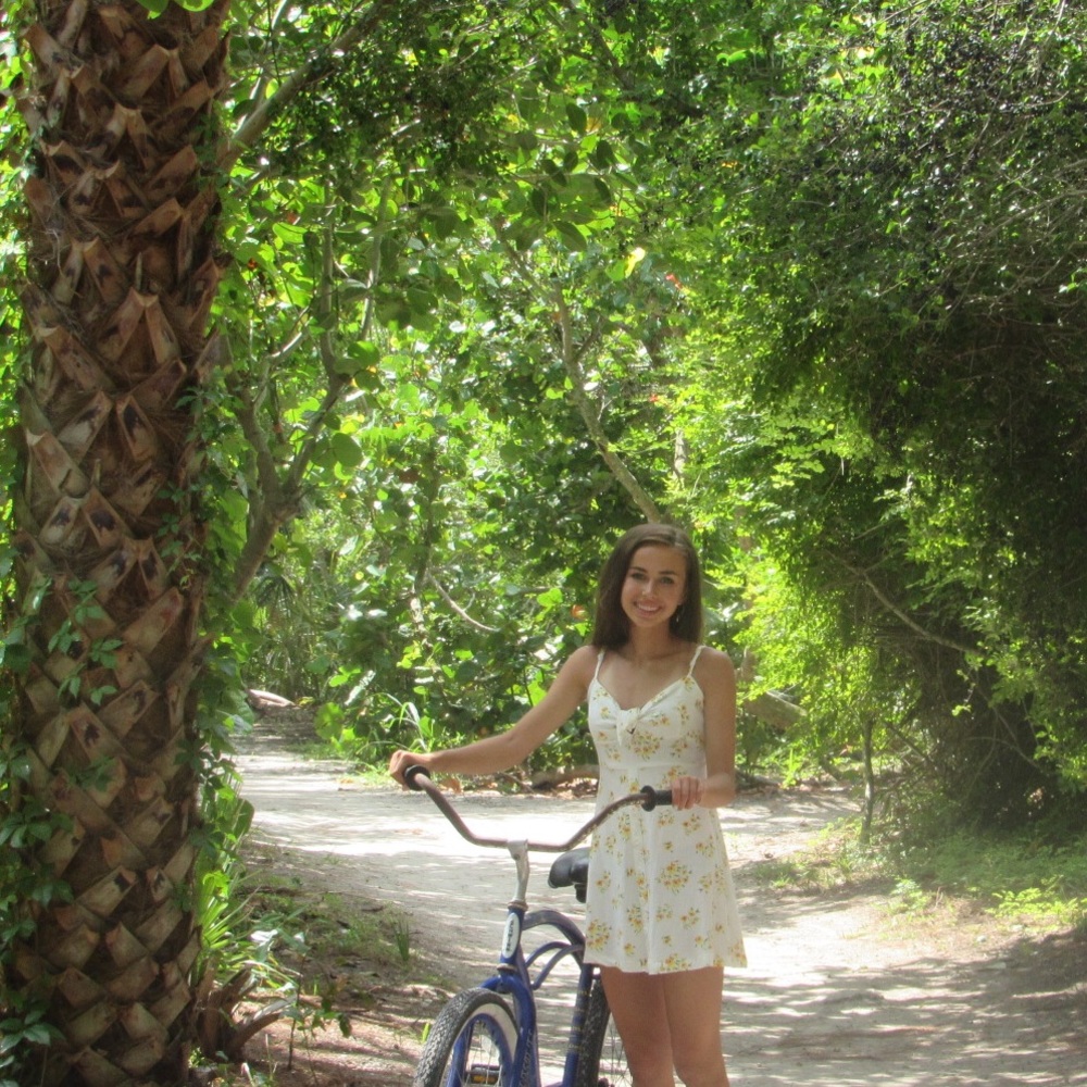 Meet your Posher, Ella